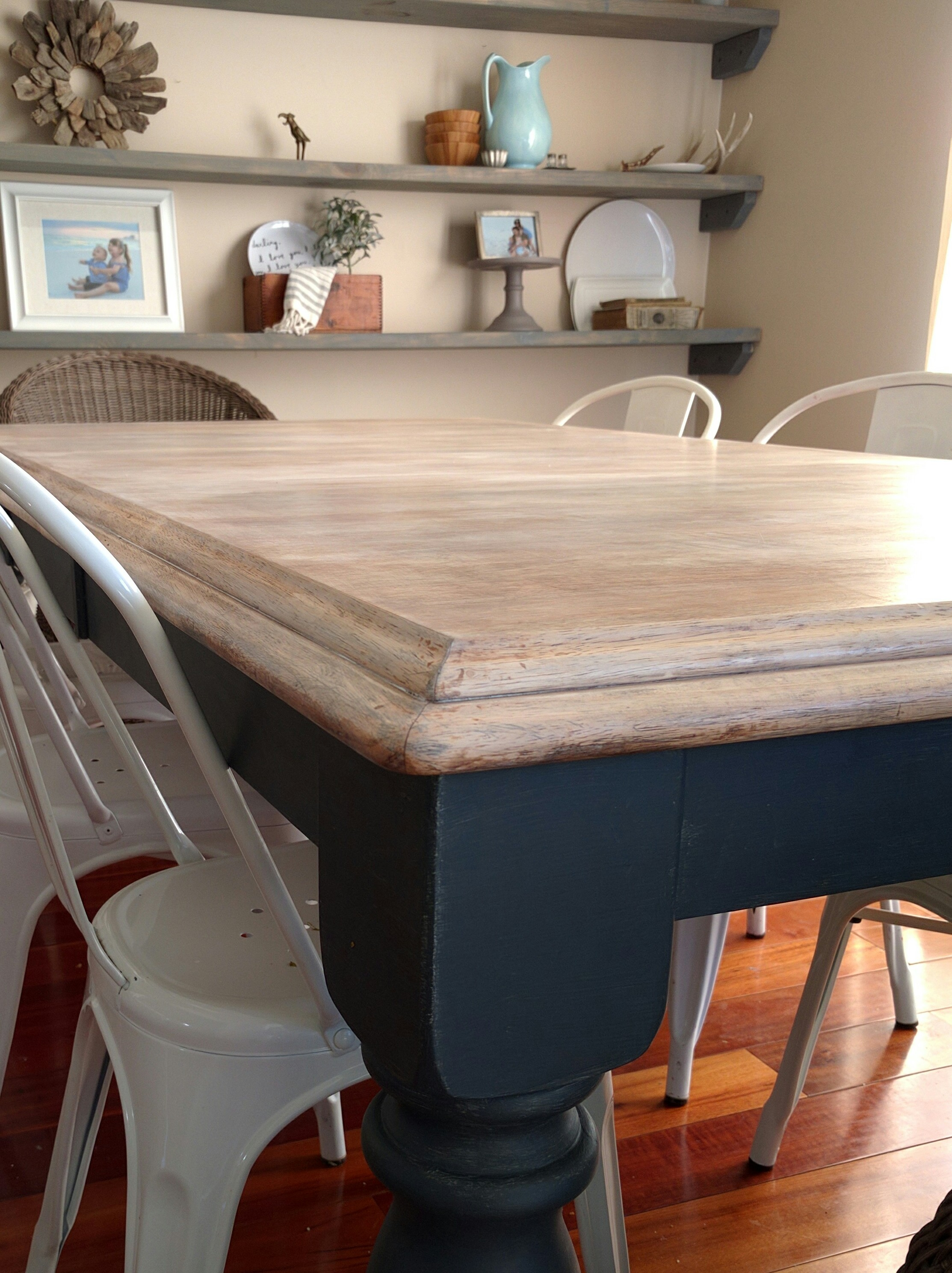 limewashed_dining_table